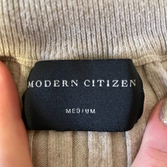 Modern Citizen Body-con Sweater Dress in Cream, Size M - Picture 3 of 7